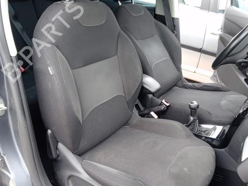 Sæde højre fortil Sæde højre fortil CITROËN C3 II (SC_) 1.6 HDi (92 hp) 34379929 34379929