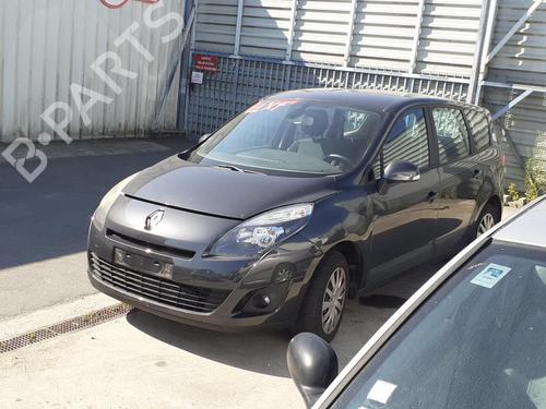 Used Front left exterior door handle RENAULT GRAND SCÉNIC III (JZ0/1_) 1.5 dCi (JZ09, JZ0D, JZ10, JZ14, JZ1G, JZ29, JZ2C) (110 hp) 27010685