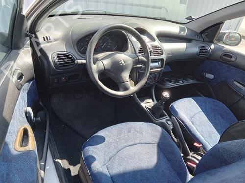 Used Driver airbag PEUGEOT 206 Hatchback (2A/C) 1.9 D (69 hp) 27017197