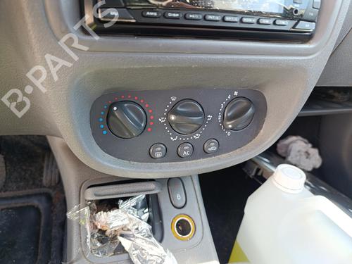 Used Climate control Climate control 38633902 38633902