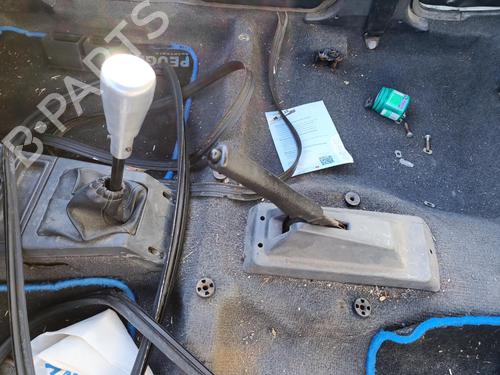 Used Hand brake Hand brake PEUGEOT 205 II (20A/C) 1.7 Diesel (60 hp) 40122302 40122302