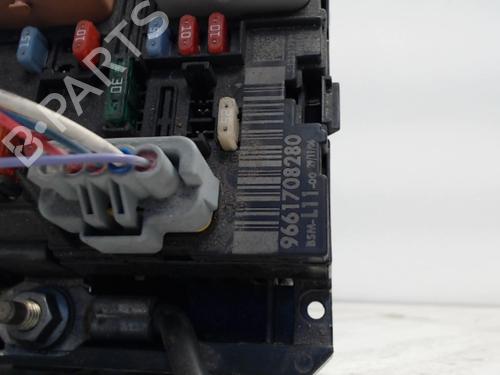 Fuse box PEUGEOT 307 Break (3E) 1.6 HDi 110 | BP26998818E1 