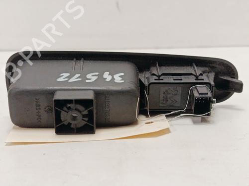 Used Left rear window switch Left rear window switch PEUGEOT 5008 (0U_, 0E_) 1.6 HDi (110 hp) 38924721 38924721