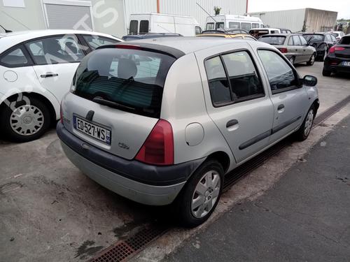 Used Right taillight RENAULT CLIO II (BB_, CB_) 1.9 dTi (B/CB0U) (80 hp) 27015392