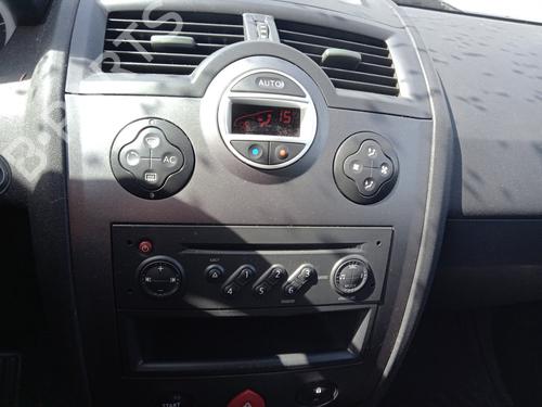 Used Radio RENAULT MEGANE II (BM0/1_, CM0/1_) 1.5 dCi (BM1E, CM1E) (106 hp) 27524312