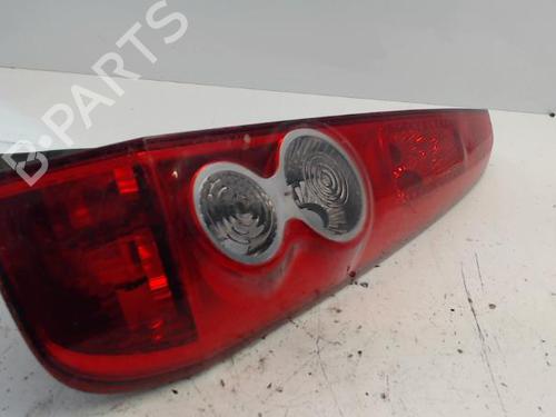 Used Right taillight FORD FIESTA V (JH_, JD_) 1.4 TDCi (68 hp) 27007505