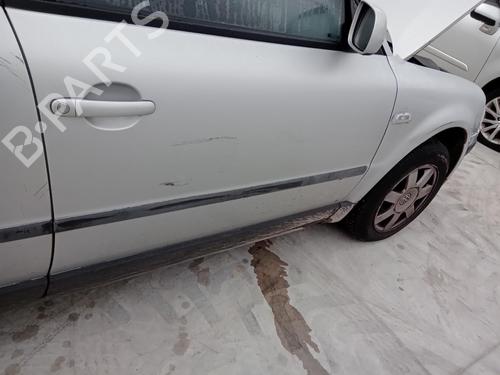 Right front door VW PASSAT B3/B4 (3A2, 35I) 1.9 TDI | BP26997487C3 