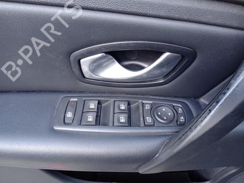 Used Left front window switch RENAULT LAGUNA III Grandtour (KT0/1) 2.0 dCi (KT01, KT08, KT09, KT0K, KT12, KT1D, KT1W) (150 hp) 31817806