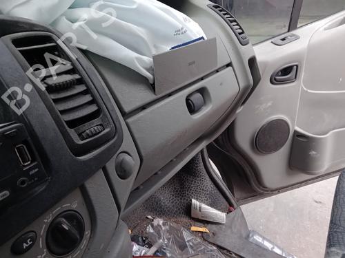 Used Glove box RENAULT TRAFIC II Van (FL) 1.9 dCi 80 (FL0B) (82 hp) 26993031