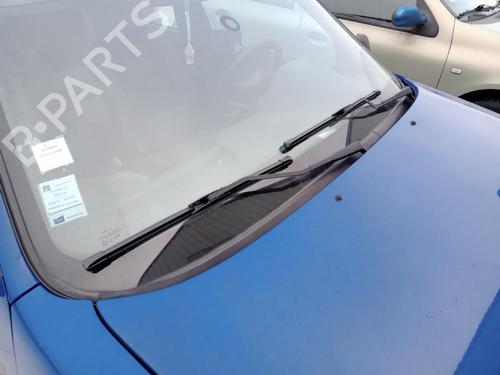 Used Front windshield wiper arm PEUGEOT 106 II (1A_, 1C_) 1.1 i (60 hp) 26994781
