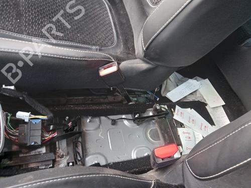 sikkerhedssele-spnde-renault-megane-iv-hatchback-b9amn_-2015-32745972 main image