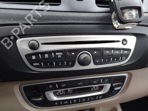 Bilradio RENAULT SCÉNIC III (JZ0/1_) 1.5 dCi (110 hp) 32169666