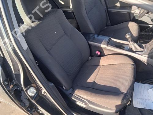 Used Front right seatbelt TOYOTA AVENSIS Estate (_T27_) 2.0 D-4D (ADT270_, ADT270R) (126 hp) 30712463