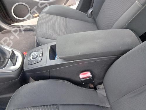 Used Armrest / Center console RENAULT SCÉNIC III (JZ0/1_) 1.9 dCi (JZ0J, JZ1J, JZ1K, JZ1S) (131 hp) 29249400