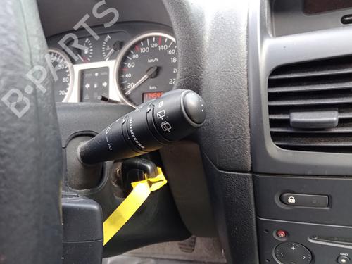 Canhão de ignição RENAULT CLIO II (BB_, CB_) 1.5 dCi (B/CB07) (65 hp) 29957412