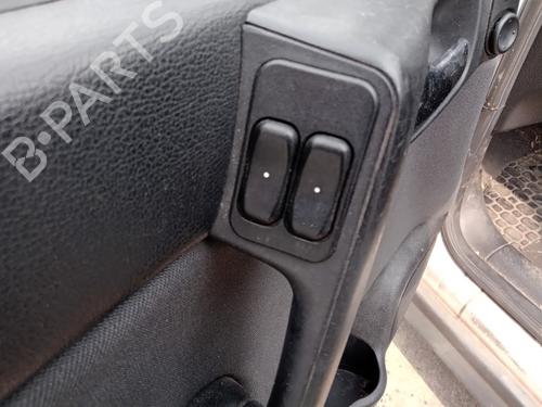 Used Left front window switch OPEL ASTRA G Hatchback (T98) 1.7 DTI 16V (F08, F48) (75 hp) 28164255