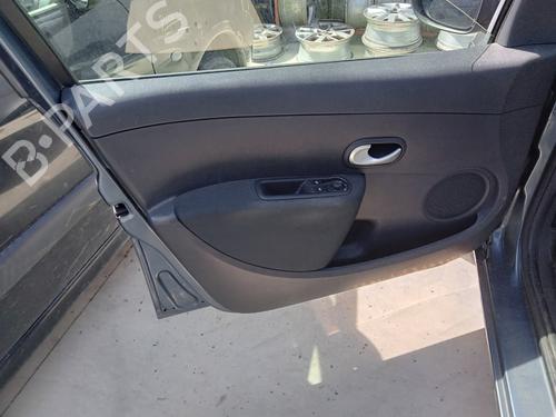 Used Front left interior door handle RENAULT CLIO III (BR0/1, CR0/1) 1.5 dCi (C/BR0G, C/BR1G) (68 hp) 27017104