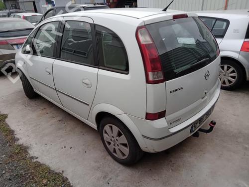Right front fog light OPEL MERIVA A MPV (X03) 1.7 CDTI (E75) | BP26996529C31 