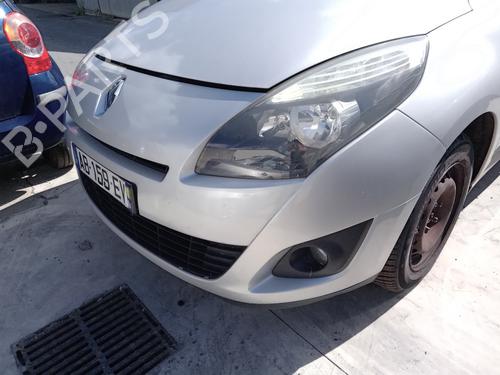 Venstre  Fortil Tågelygte RENAULT GRAND SCÉNIC III (JZ0/1_) 1.5 dCi (JZ09, JZ0D, JZ10, JZ14, JZ1G, JZ29, JZ2C) (110 hp) 28591367