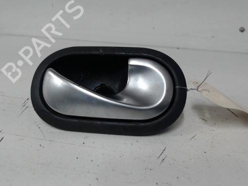 front-right-interior-door-handle-renault-megane-ii-bm01_-cm01_-2001-2002-2003-2004-2005-2006-2007-2008-2009-2010-2011-2012-31817741 main image