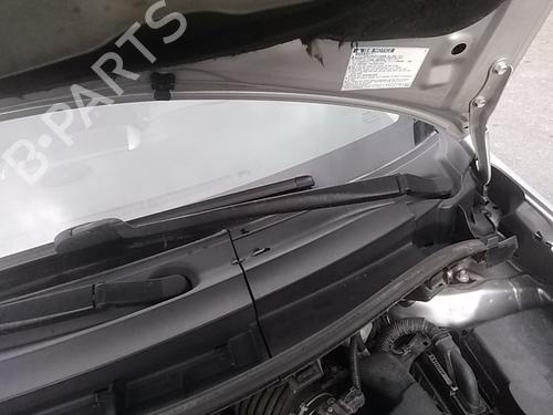 front-windshield-wiper-arm-toyota-auris-_e15_-2006-2007-2008-2009-2010-2011-2012-2013-40121979 main image