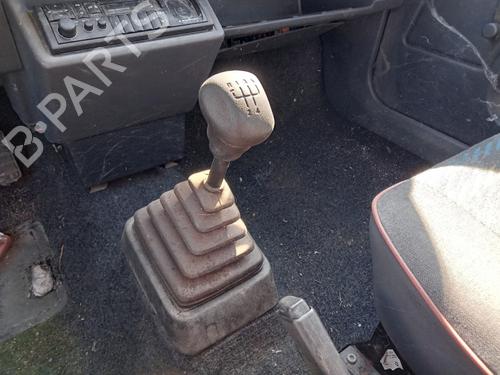 Used Gear lever RENAULT RAPID Box Body/MPV (F40_, G40_) 1.1 (48 hp) 27436703