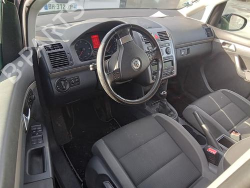 Used Steering column VW TOURAN (1T1, 1T2) 1.9 TDI (105 hp) 31810609