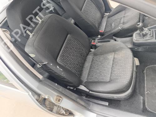 Used Right front seat Right front seat 39583766 39583766