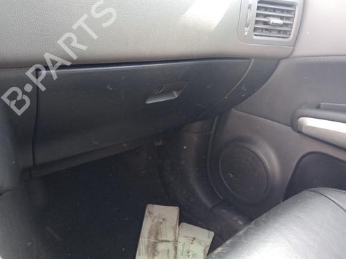 Guantera Guantera NISSAN X-TRAIL II (T31) 2.0 dCi 4x4 (150 hp) 34220127 34220127