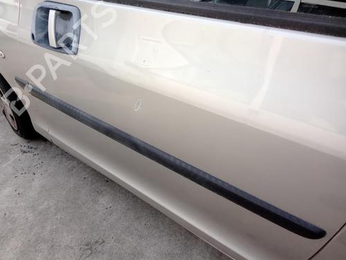 Used Left front door PEUGEOT 1007 (KM_) 1.4 (75 hp) 26996163