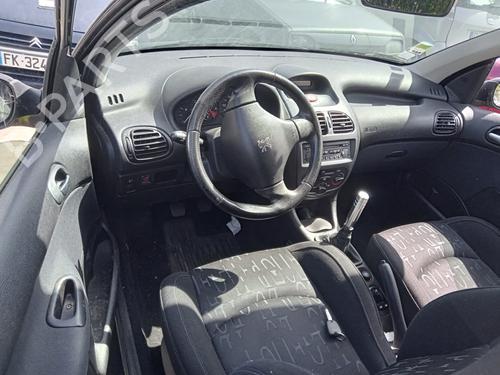 Used Steering column PEUGEOT 206 Hatchback (2A/C) 1.4 i (75 hp) 26984672