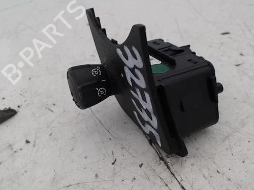 Used Switch Switch RENAULT SCÉNIC II (JM0/1_) 1.5 dCi (JM1E, JM16) (106 hp) 26980946 26980946
