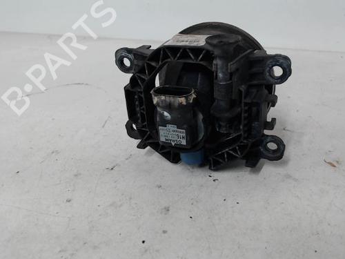 right-front-fog-light-renault-megane-iv-hatchback-b9amn_-2015-27016714 main image