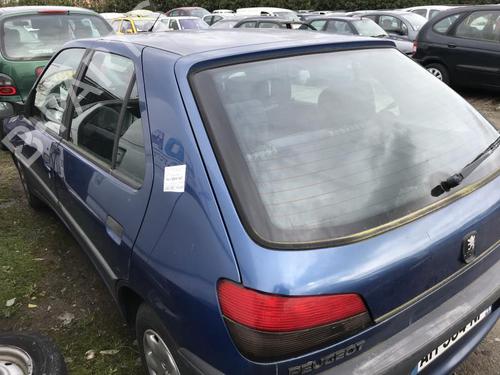 Right taillight PEUGEOT 306 Hatchback (7A, 7C, N3, N5) 1.6 | BP27015042C35 