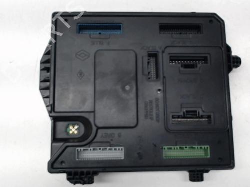 Used Control unit RENAULT MEGANE III Hatchback (BZ0/1_, B3_) 1.5 dCi (BZ09, BZ0D, BZ1W, BZ29, BZ14) (110 hp) 27020176