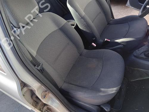 Sæde højre fortil RENAULT CLIO II (BB_, CB_) 1.5 dCi (B/CB07) (65 hp) 31824980