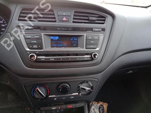 Used Radio HYUNDAI i20 II (GB, IB) 1.2 (84 hp) 27018241