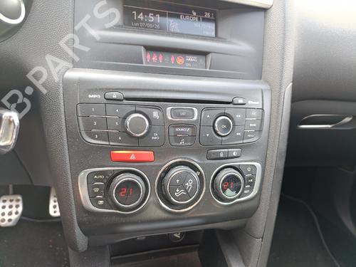 Used Radio Radio 38924603 38924603
