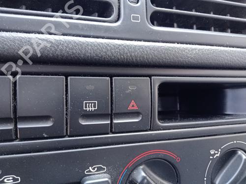 Used Warning switch PEUGEOT 406 (8B) 1.9 TD (90 hp) 27326438