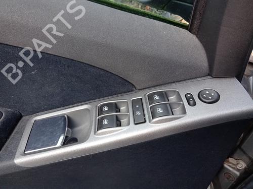 Used Left front window switch LANCIA MUSA (350_) 1.6 D Multijet (350.AXH1A) (120 hp) 31147003