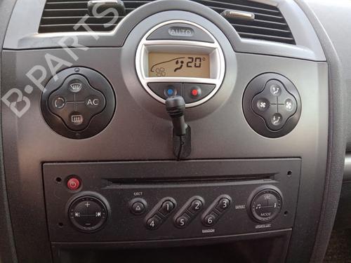 Used Climate control RENAULT MEGANE II (BM0/1_, CM0/1_) 1.9 dCi (131 hp) 27021429