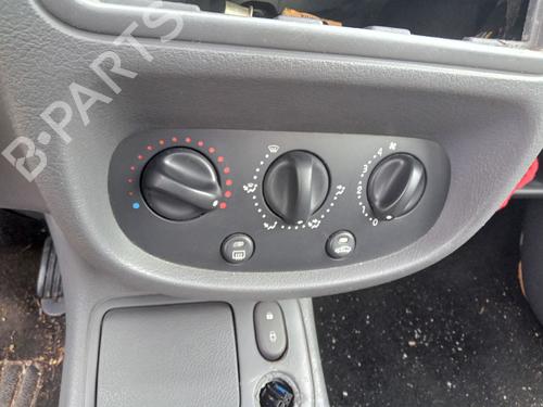 Used Climate control Climate control RENAULT CLIO I (B/C57_, 5/357_) [1990-1999] 34380163 34380163