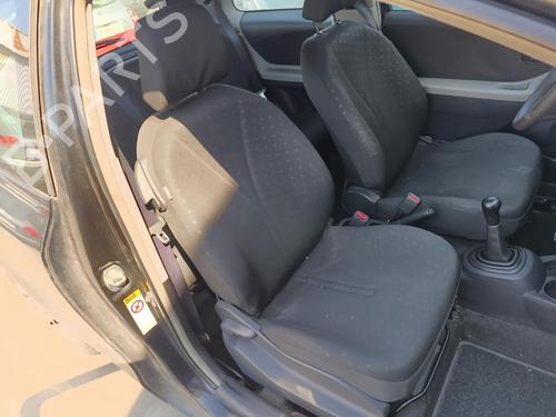 right-front-seat-toyota-yaris-_p9_-2005-2006-2007-2008-2009-2010-2011-2012-2013-2014-36673674 main image