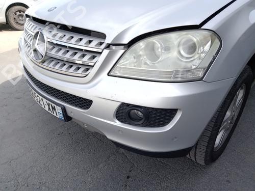 Venstre  foran tåkelykt MERCEDES-BENZ M-CLASS (W164) ML 320 CDI 4-matic (164.122) (224 hp) 27164221