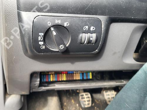 Used Headlight switch SEAT CORDOBA (6K1, 6K2) 1.9 SDI (68 hp) 26982886