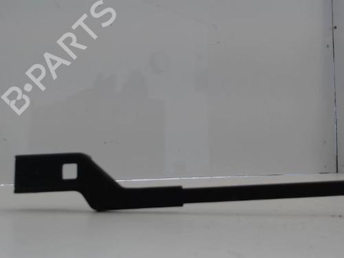 Used Front windshield wiper arm PEUGEOT 208 I (CA_, CC_) 1.2 VTI 82 (82 hp) 27006484
