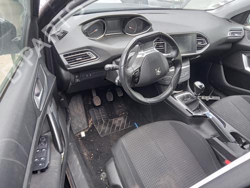 Used Front right interior door handle PEUGEOT 308 SW II (LC_, LJ_, LR_, LX_, L4_) 1.5 BlueHDi 100 (102 hp) 28542506