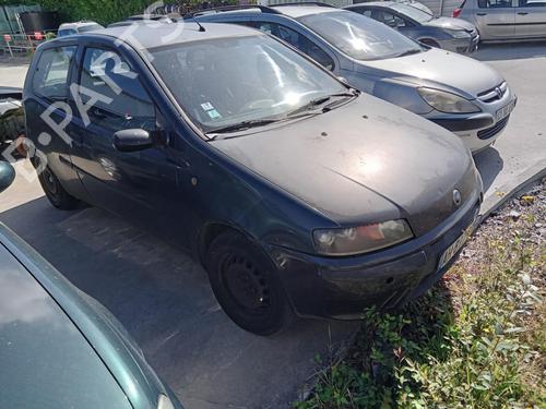 Used Right headlight FIAT PUNTO (188_) 1.2 60 (188.030, .050, .130, .150, .230, .250) (60 hp) 27013906