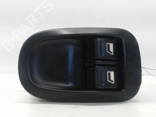 Used Left front window switch PEUGEOT 306 Hatchback (7A, 7C, N3, N5) 1.9 DT (90 hp) 27004610