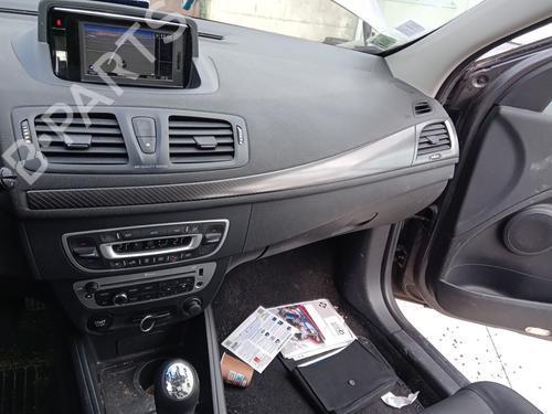 Used Warning switch RENAULT MEGANE III Grandtour (KZ0/1) 1.5 dCi (KZ09, KZ0D, KZ1G, KZ29, KZ14, KZ1W, KZ10, KZ1F,... (110 hp) 26985279